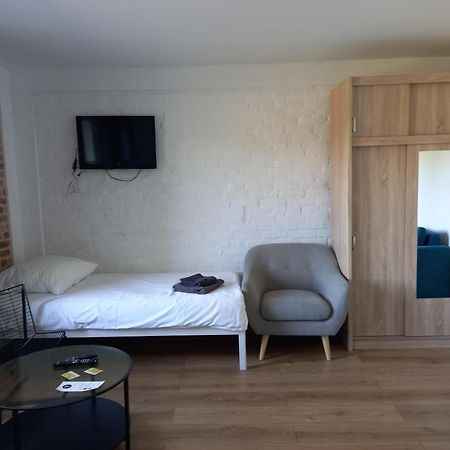 Leon'S Rooms Żary Exteriör bild